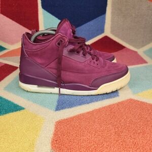 Jordan 3 Retro Bordeaux Womens Sneakers Deep Purple Sail AH7859-600